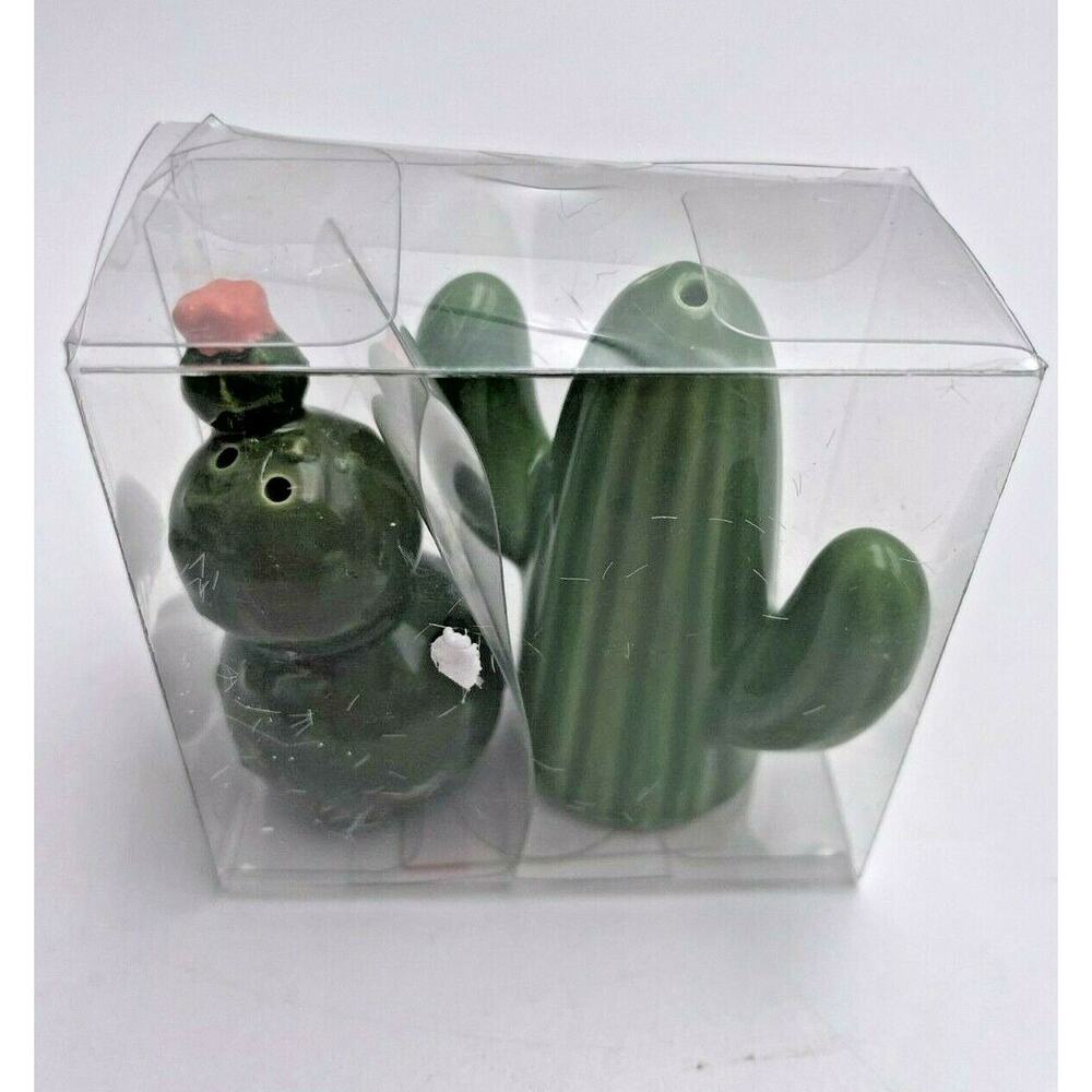Target Bullseye Playground Valentine's 2022 Mini Cactus Salt Pepper Shakers. NEW